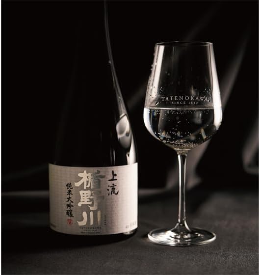 에지노가와 준마이다이긴죠 상류 720ml<br><small>楯野川 純米大吟醸 上流 720ml</small>