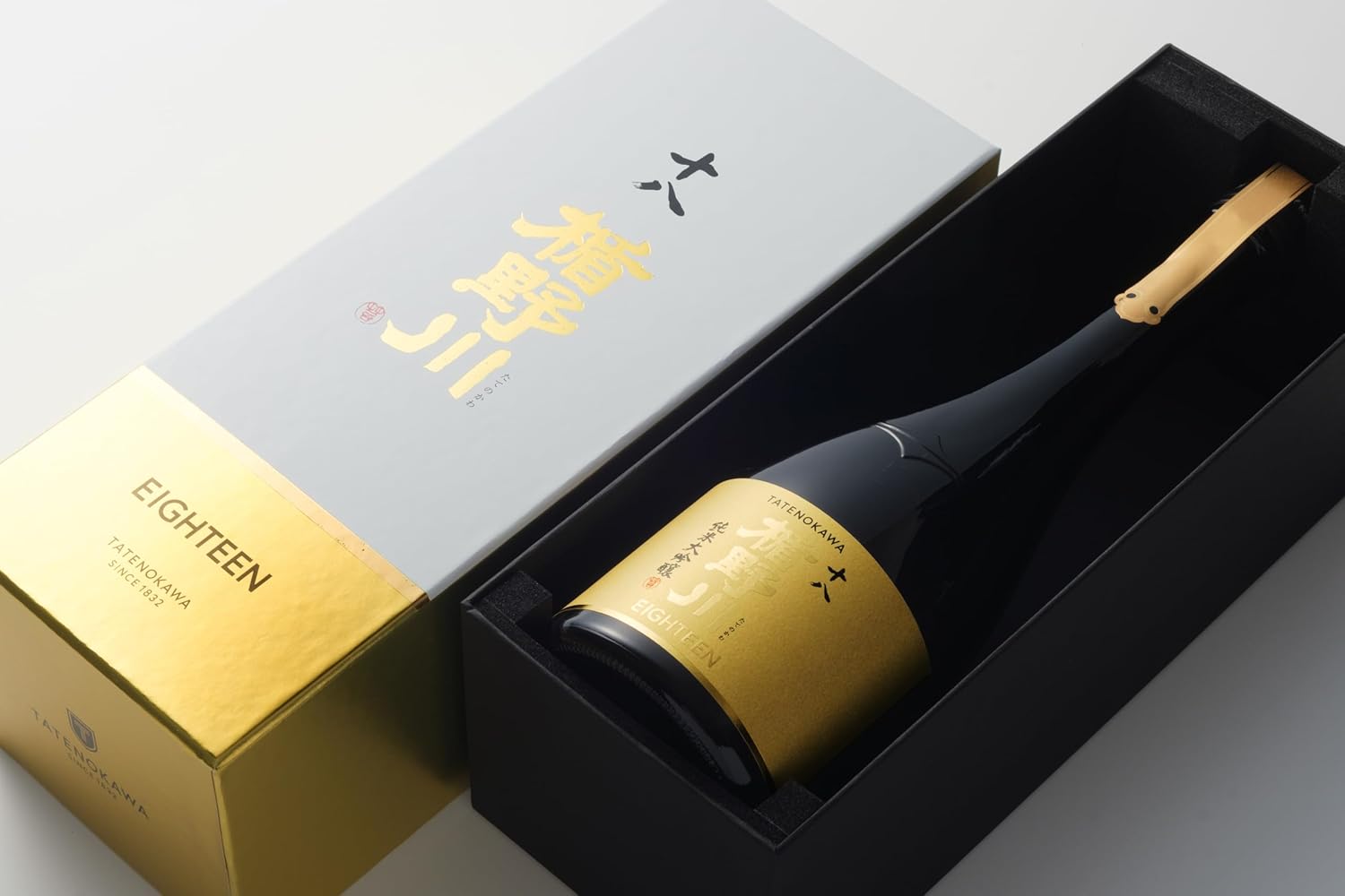 선물용] 에지노가와 준마이다이긴죠 십팔 720ml<br><small>楯野川 純米大吟醸 十八 720ml</small>
