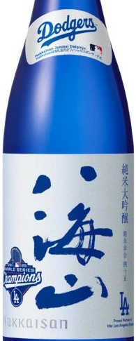 관세포함] 핫카이산 준마이다이긴죠 블루 보틀 월드 시리즈 우승 기념 라벨 720ml<br><small>八海山 純米大吟醸ブルーボトルワールドシリーズ優勝記念ラベル720ml</small>